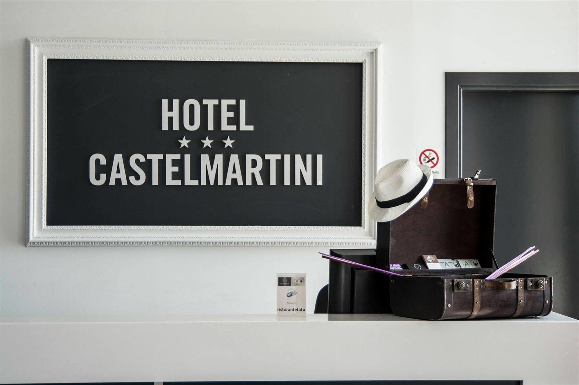 Hotel Castelmartini Larciano Esterno foto