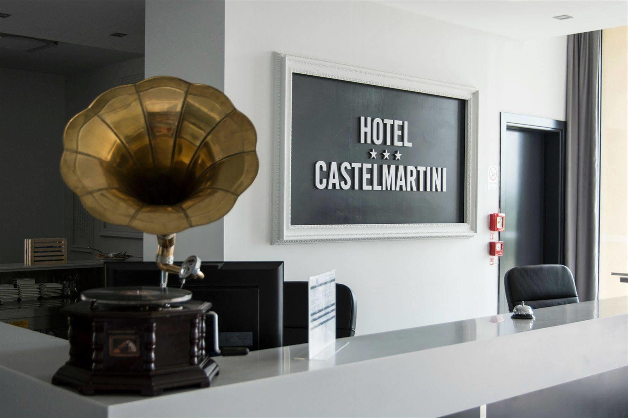 Hotel Castelmartini Larciano Esterno foto